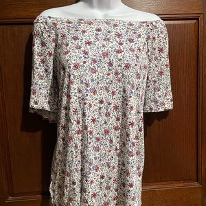 New off the shoulder shirt